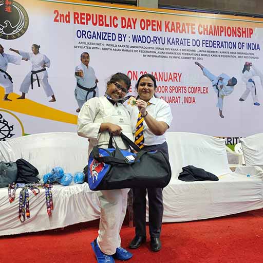 Veera Kaur Ahluwalia (6B)-Karate-web